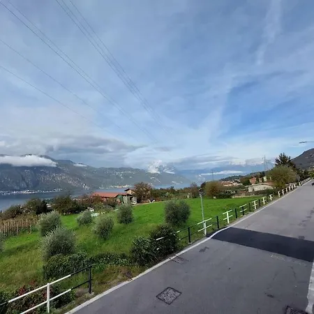 公寓 Mandello Panoramico